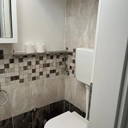 Two Bedroom Ivana - 150 M From The 아파트 *
